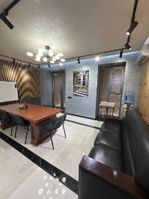 Сдаётся в аренду офис 87 квадратов. Ориентир ЖК Парисен, улица Мукимий