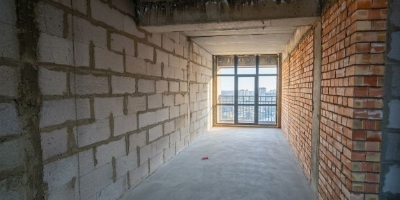 Кадастр чиққан новостройка квартира сотилади Рисовый бозорда