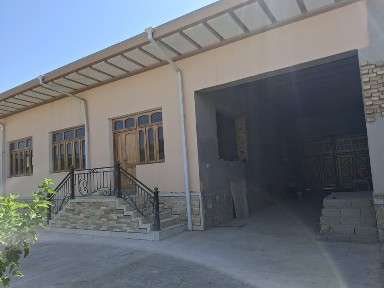 Hovli chutqara.