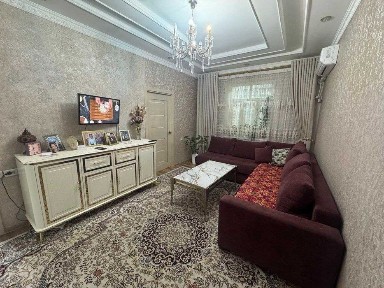 Юнусабад 8, 2в3/2/4 Вторая линия мебель+тех не торец