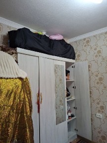 Самарканд шахрининг электр тормоги енида жойлашган ховли сотилмокда.