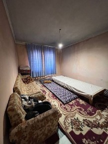 4-xonali kvartira sotiladi srochniy $41.000 super bam
