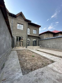 Участка сотилади, каробка ҳолатда. 4 та хона, 2 сотих. Нархи - 125 000