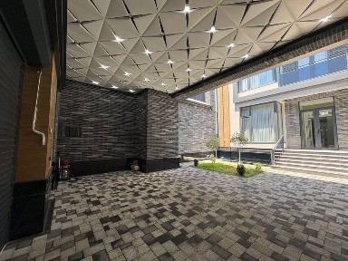 Продаётся шикарный дом по адресу Гагарина 2.5 соток заходи и живи