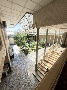 Yunusoboddan 6 sotixli hovli