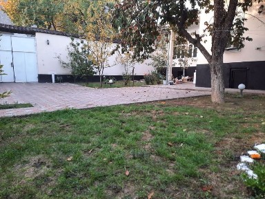 Арендага участок, ховли