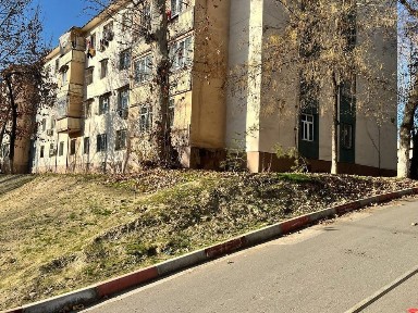 Продаётся квартира под нежилое в Чиланзар 22 квартал