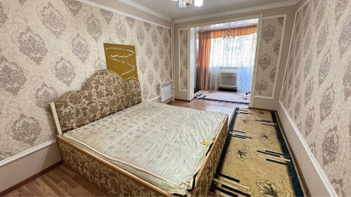 Срочно сотилади 2-хона 3-этаж 5-этажли домда Согдиана до рельса