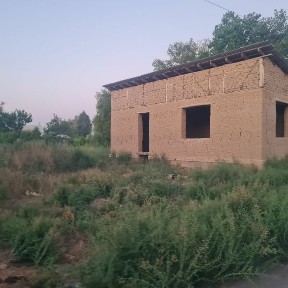 Srochno sotaman yuchastka Sabzavot mahallada 6sotih uy