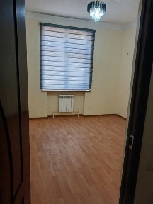 Dom ijaraga beriladi zagazeno 1 etaj yangi domlar