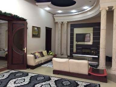 Arenda Chilonzor oqtepa hovli ijaraga ful 2 sanuzel 6/1/2 Площадь: