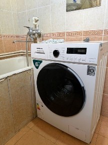 Uy sotiladi 3 xonali
