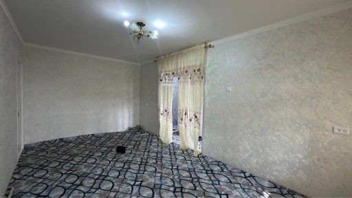 zudlik bilan fargona shaxar frunze masifda 2xonali kv sotiladi