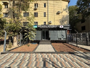 Гидромедцентр/ул. Осиё - Сдается в аренду помещение вдоль дороги 150м2
