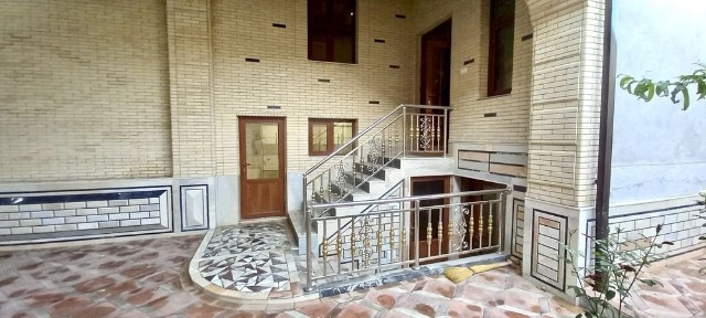 3,30 сотих ховли ( мўлжал Панжобда)