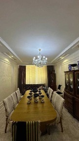 Коттедж Замона ресторан напротив 2 сотки Кизгалдок махалла евро ремонт