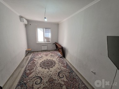 Янги Дархон. 3 хонали уй. 1 та аел яшийди 5 та студент кизни куяди