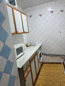 Сдаётся двух комнатная квартира с ремонтом М. Горького магазин Светлана