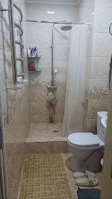 Двухкомнатная квартира с большой кухней и со всеми удобствами