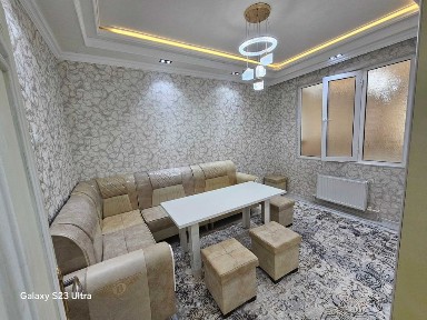 Сдаётся люкс квартира с обстановки 2х комнатный 1 этаж