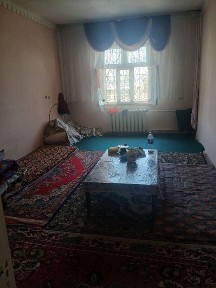 Srochno qoyliq kiyim bozor torisida 5 etaj