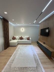 Продается евро квартира с новым ремонтом, по ул. Мукимий 1в2 40кв. м.