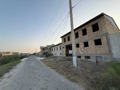 QURILISHI TUGALLANMAGAN BAHAVO JOYDAN 4 sotiqli hovli sotiladi #a952