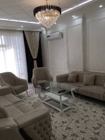 Сдается 3 х ком квартира взаде Рустам шурбо