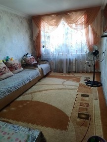 Срочно! Продаётся 2 х ком квартира в Микрорайоне