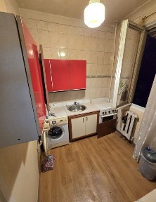 Феруза Продается квартира 1/2/4 балкон 1.5х3