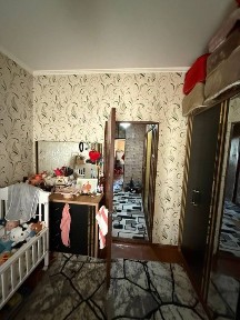2х комнатная (58кв. м.) на 2 этаже в 8 микрорайоне (новая планировка)
