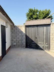 Продается 3-х комнатный коттедж на сергели Дарё буйи новый