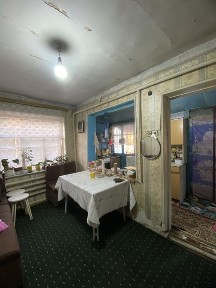 Продается участок. Старый дом