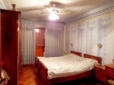 Продаётся просторная 4-комнатная квартира в Мирзо-Улугбекском районе