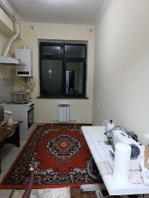 Shahar markazidan uy sotiladi. (Dubai restorani orqasidagi dom)