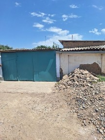 Продаётся приусадебный участок в посёлке Алмазар