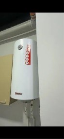 Аренда 900 м² - 1-я линия, готовый торговый зал под магазин, салон