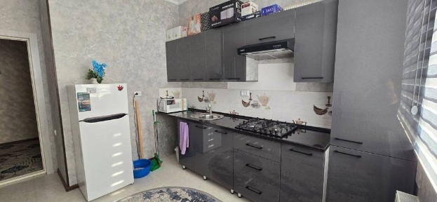 1 хонали 4 кават 43 квадрат 7 каватли янги лифтли дом Манзил: аэропор