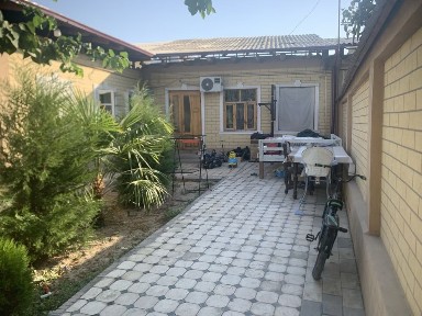 Toshkent shaxar Yashnabod tumani 3-sotix xovli sotiladi