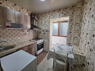 Продаю 2 ком Буюк Ипак Йули кирпич