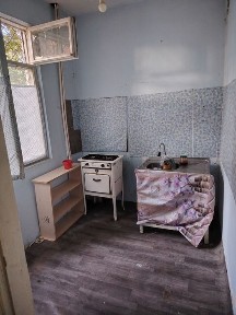 2 ком 1 этаж 4 этажного Кадешва, без ремонта