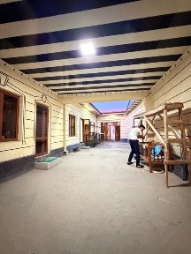 Срочно продается 2 сотук Дом в Мотрид в дол дороге