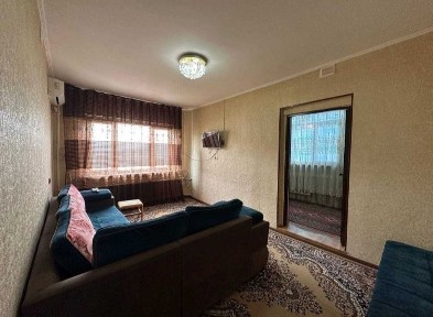 1хоналик 2 хоналик килинган 4- этаж. 47 кв метр. Адрес: Динамо Бозорч