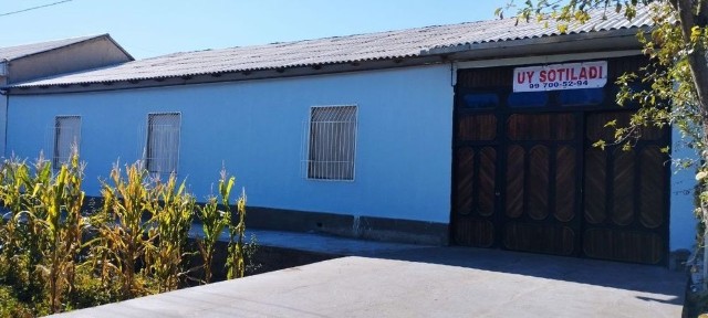 Shofirkon tuman markazida uy sotiladi. Kelishiladi