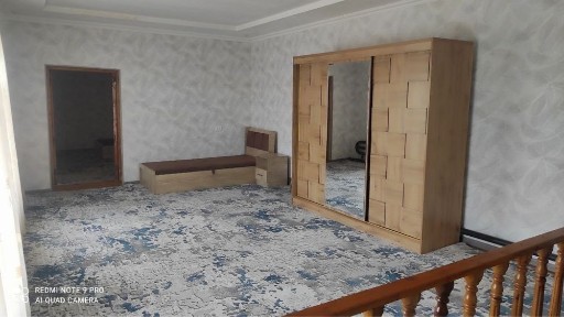 Oila uchun toza ozoda kvartira bez makler 400$ hamma sharoitlari bor.