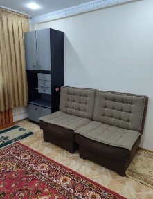 Student qizlarga literatura instutuga yaqinida 900.mingdan