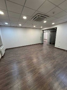 Срочно сдаётся помещение 40 м² в БЦ - Ташсельмаш, парк Ашхабад