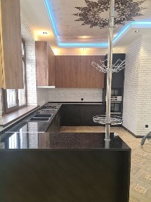 Продаётся жилой катедж с евро ремонтом.