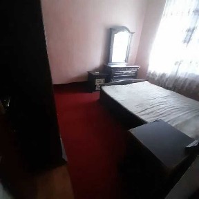 3 хонали кирпичный квартира 1 каватда сотилади 5 микрн