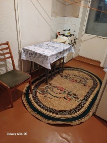 Сдается 2 ком кв 2 этаж ДСК 200доллар